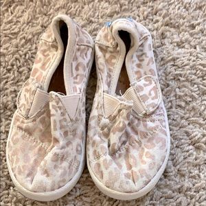 Toddler leopard print toms